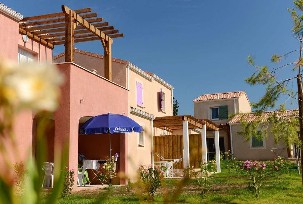 Residence Odalys Le Mas Des Alpilles Paradou Exteriör bild